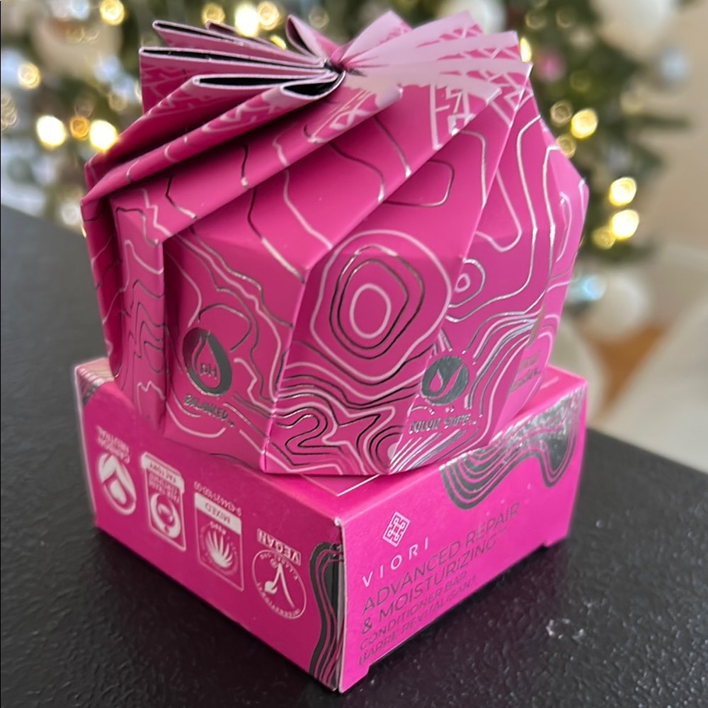 Pink Viori Advanced Repair & Moisturizing Shampoo and Conditioner Bars